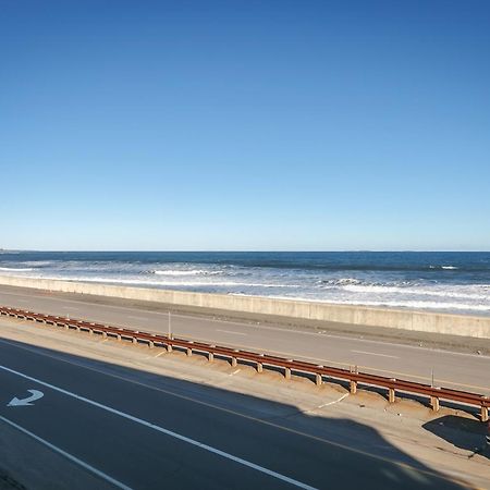 Direct Oceanfront Studio Suite! 汉普顿 外观 照片