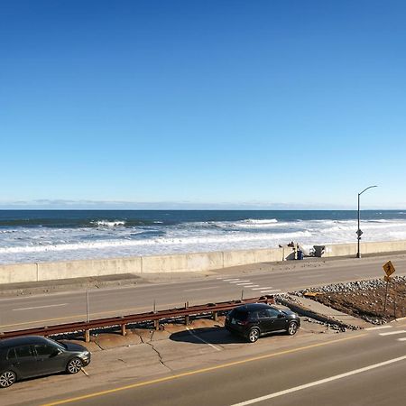 Direct Oceanfront Studio Suite! 汉普顿 外观 照片