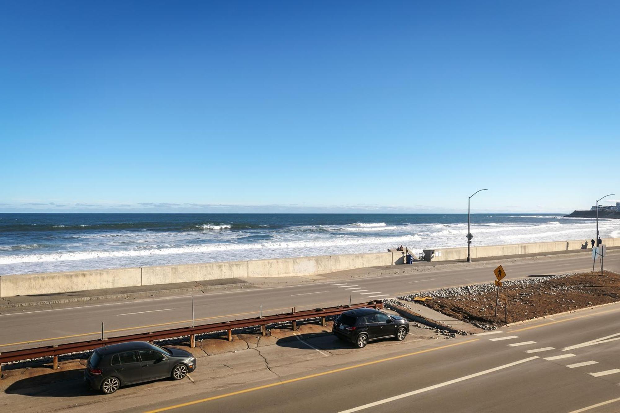 Direct Oceanfront Studio Suite! 汉普顿 外观 照片